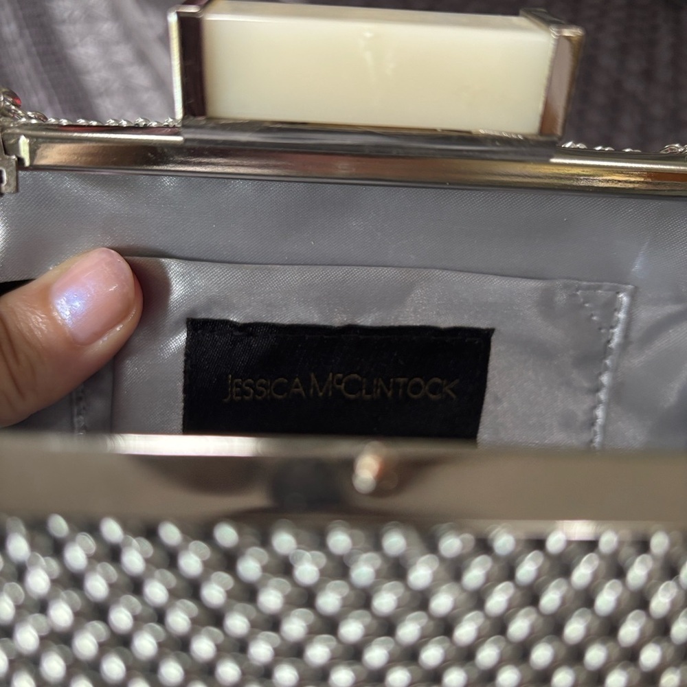Jessica McClintock Silver Chain Beaded Clutch - Picture 2 of 7
